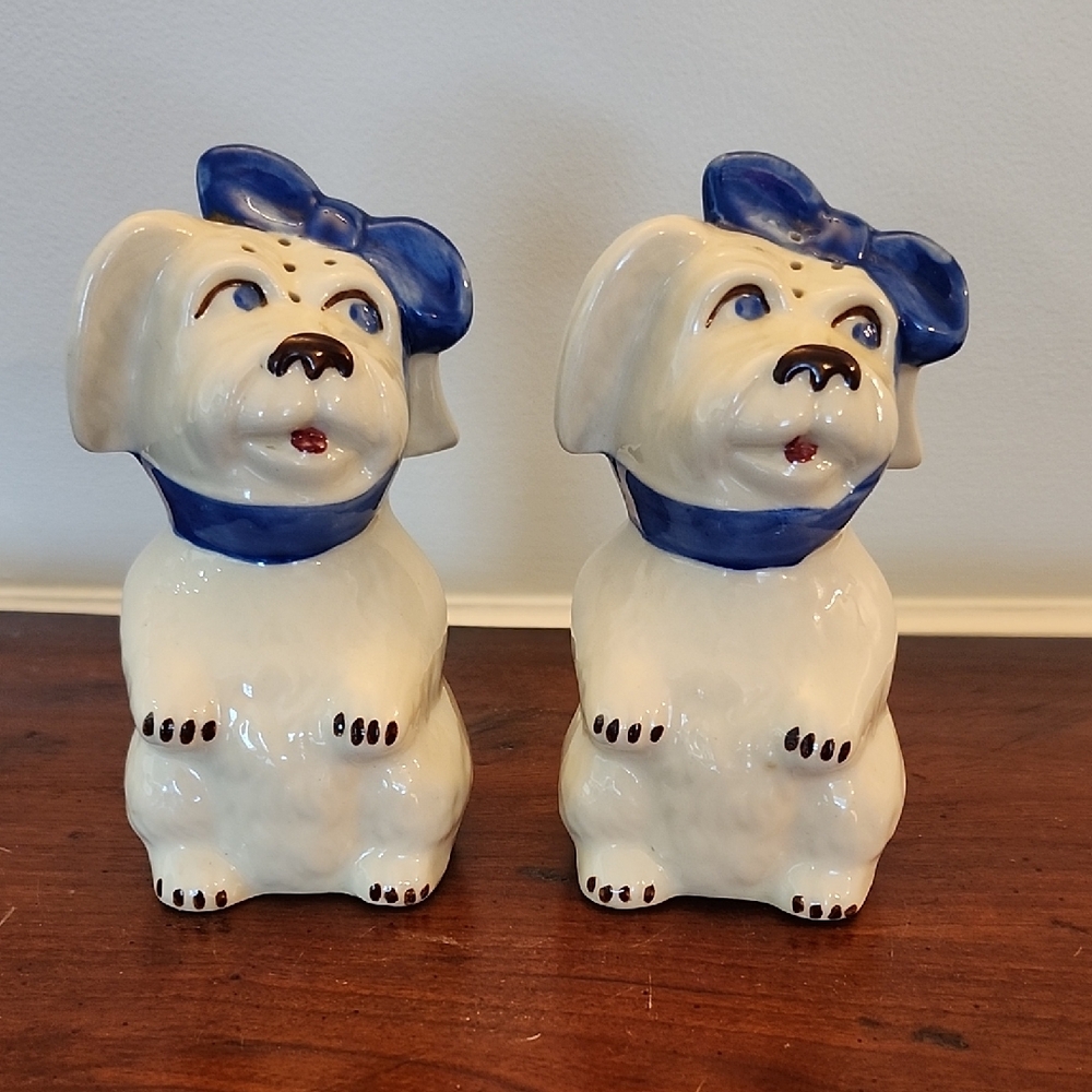 Vintage Shawnee Mugsy Salt And Pepper Shakers
